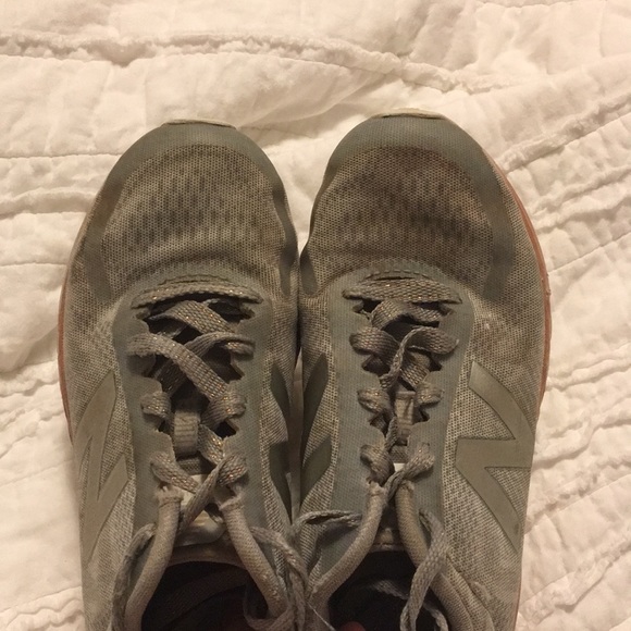 Gray & Pink Girls New Balance Arishi Tennis Shoes - Picture 6 of 7